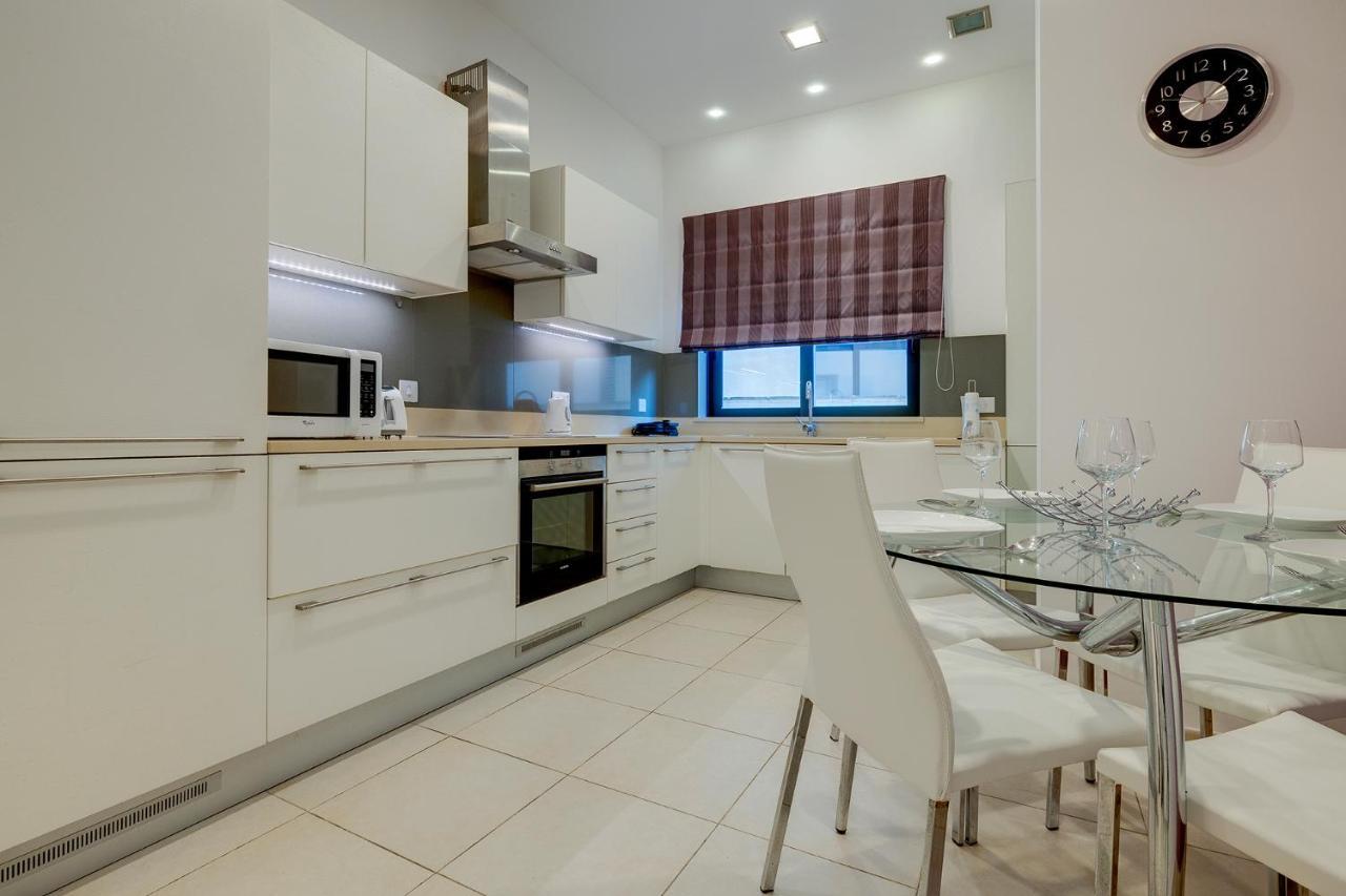 Seaside Oasis Your Own Private Getaway In St Julians San Ġiljan Exterior foto